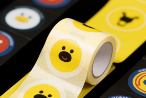 Gelişmiş Lazer Kontrol Sistemini Kullanarak Yapışkanlı Etiket İş Akışınızda Devrim Yapın