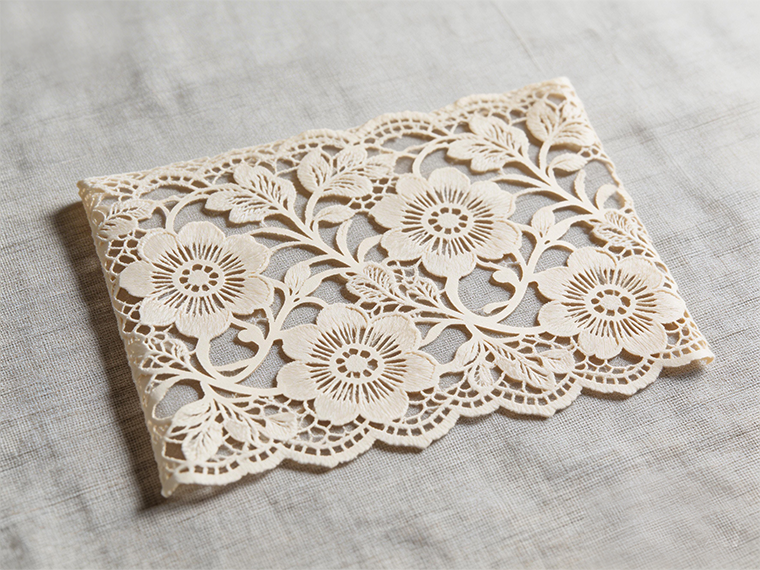 Kumaş kesme sistemleri neden çok eksenli lazer kontrolörlere geçiyor? Verimlilik çok önemlidir.